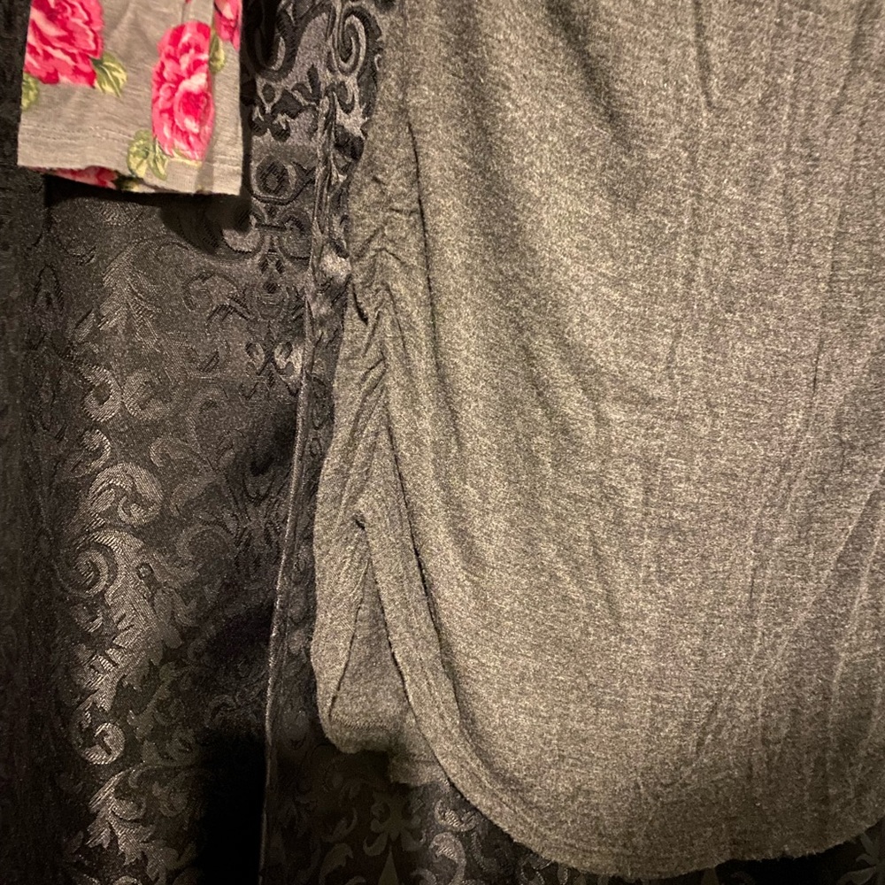 Rose Raglan Tee - Picture 3 of 7